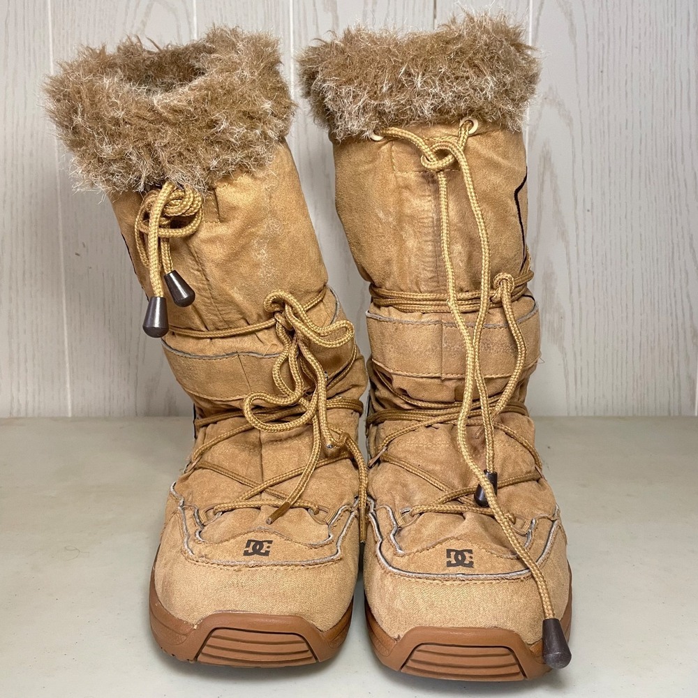 DC Chalet Women's Winter Snow Boots Brown Suede Faux Fur Y2K Lace Up Size 6 Rare - Picture 2 of 16